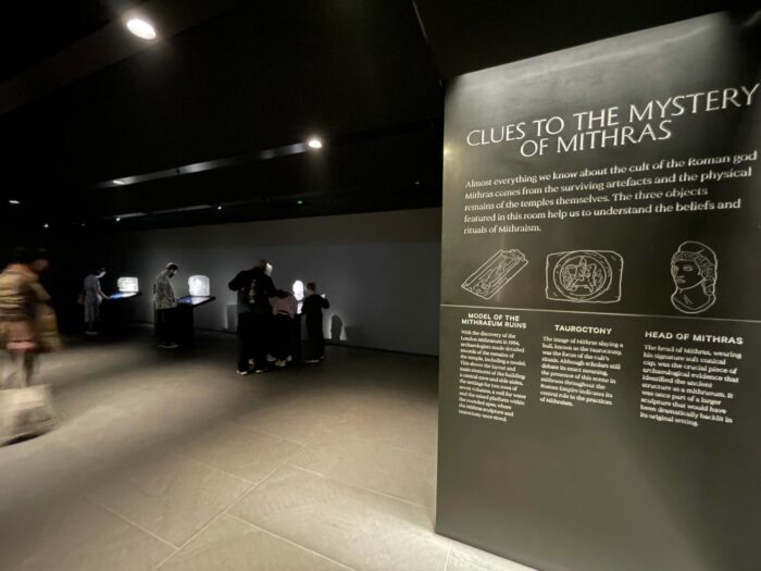 london mithraeum introduction room tour 700x525 - London Mithraeum (Temple of Mithras)