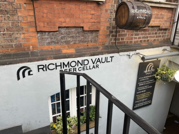 richmond vault beer cellar restaurant craft beer 700x525 - 5 Great Places for Craft Beer in Richmond, London, England