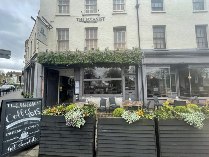the botanist richmond craft beer kew gardens 700x525 - 5 Great Places for Craft Beer in Richmond, London, England