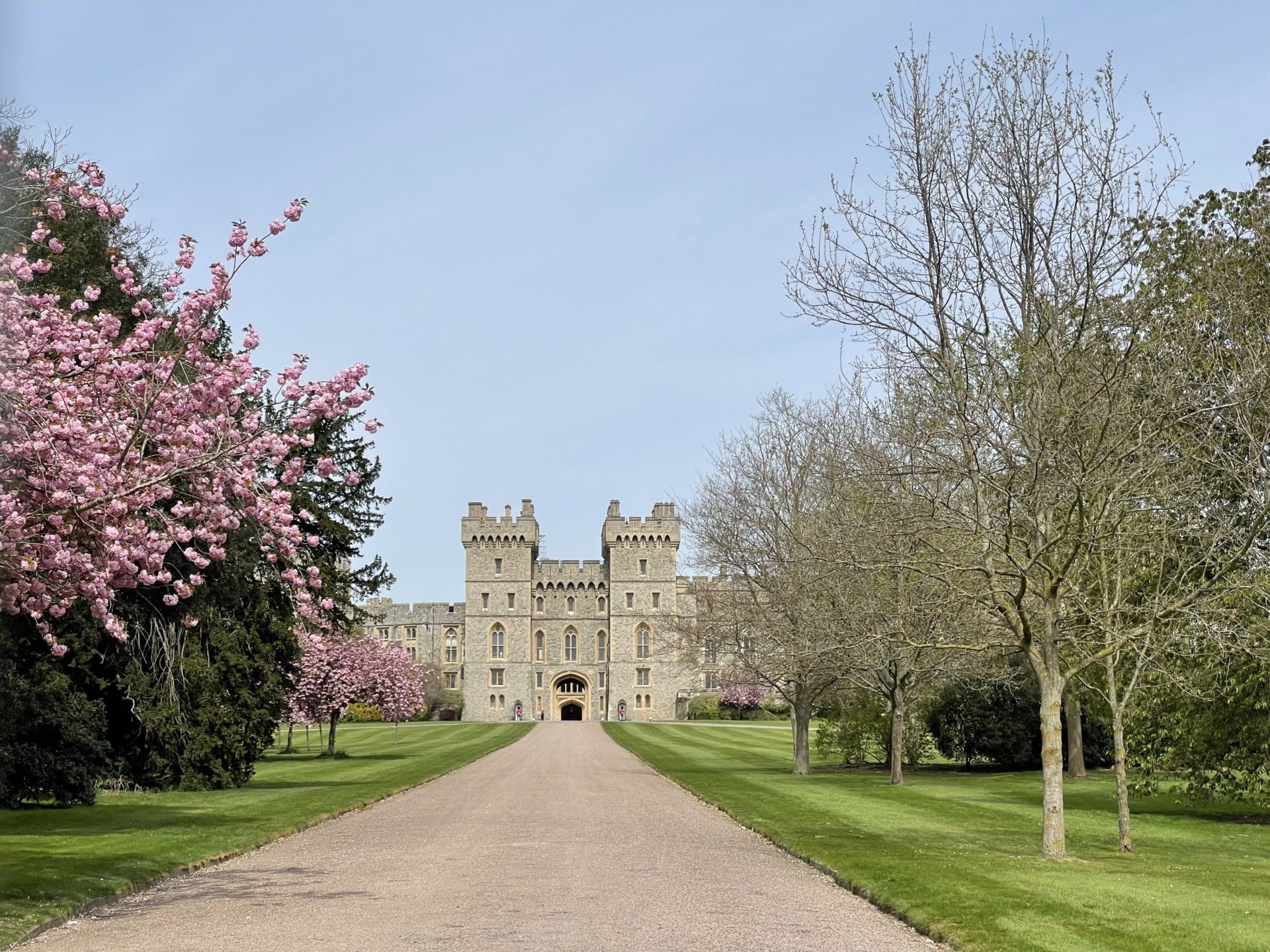 Windsor Day Trip from London, England – Travel Guide, Things to Do, How to Get There, Tours, & More