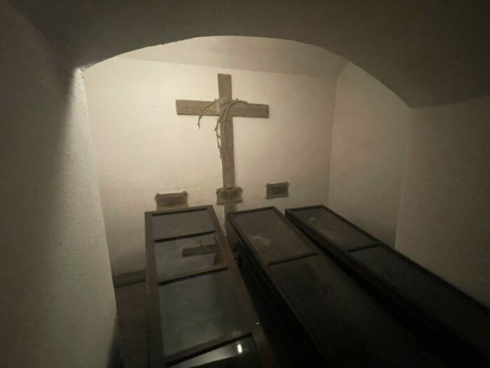 brno capuchin crypt mummies coffins 700x525 - Capuchin Crypt in Brno