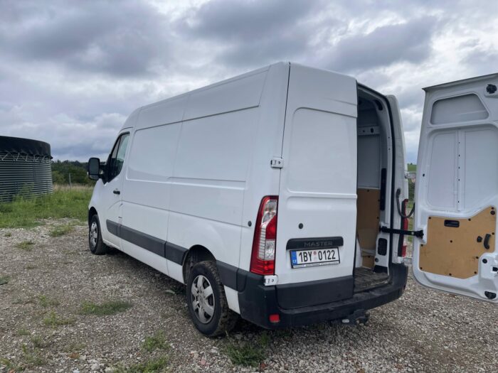 winery van 700x525 - From Grape to Glass: Winemaking in South Moravia at Skalák Winery