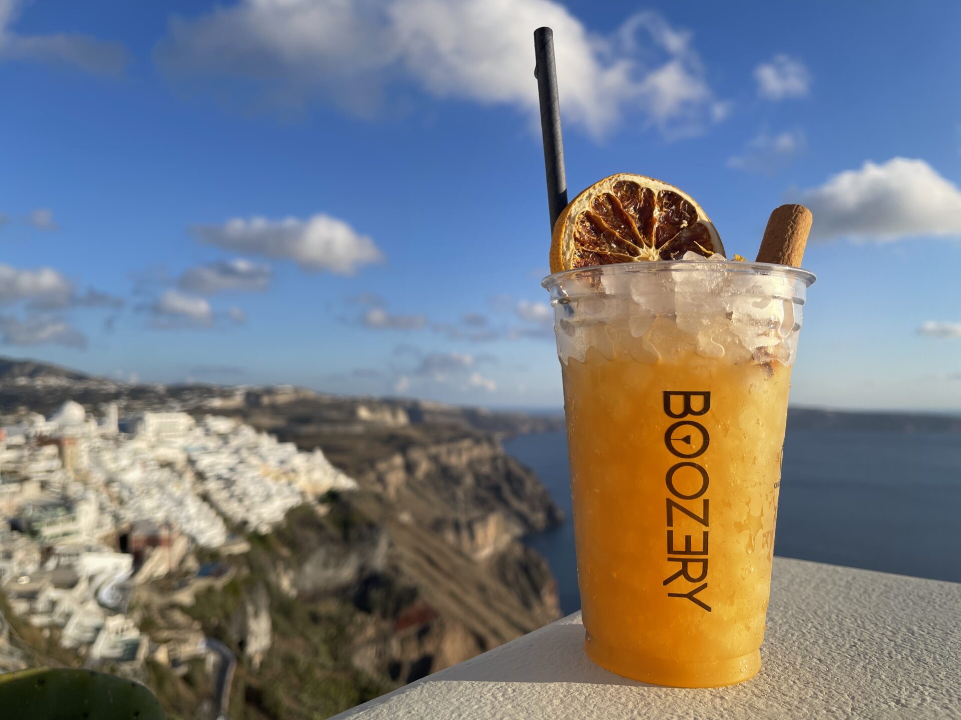 8 Best Cocktail Bars in Santorini, Greece