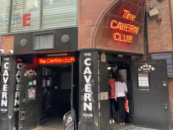 cavern club liverpool beatles tours 700x525