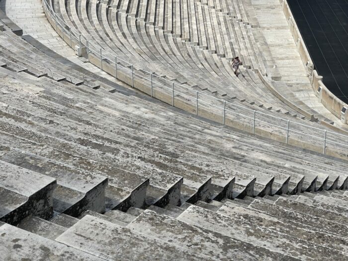 panathenaic stadium marble seats 700x525