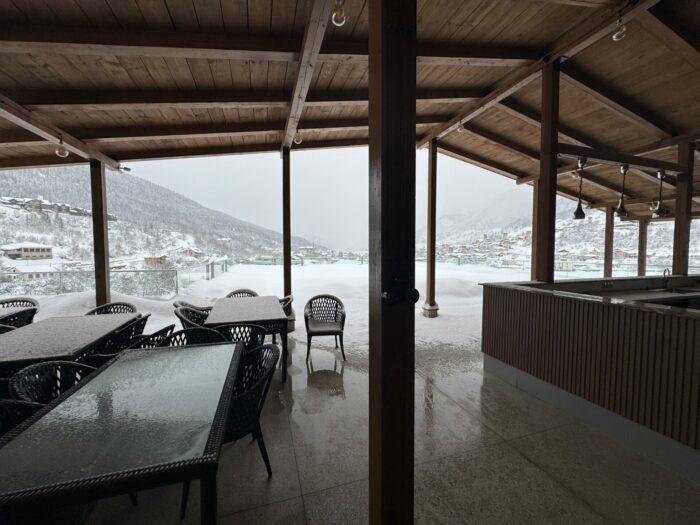 gistola hotel mestia rooftop patio 700x525