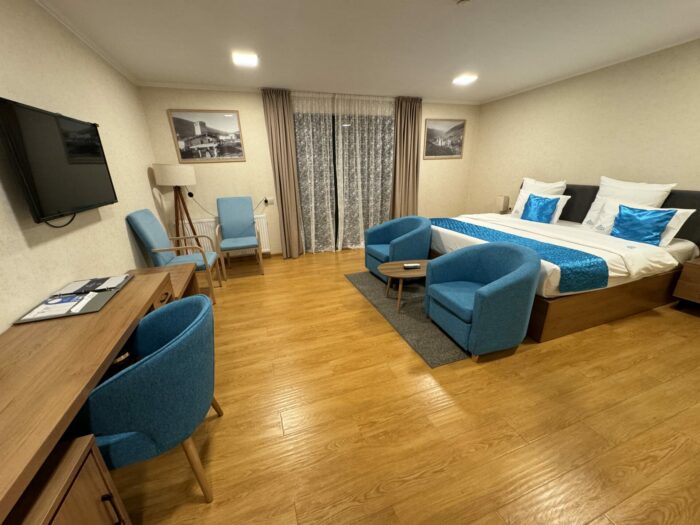 gistola hotel mestia rooms 700x525