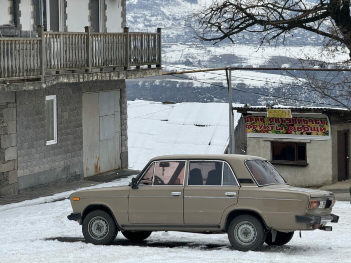 soviet car armenia 700x525