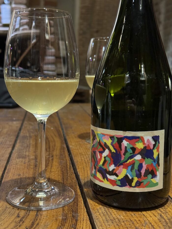 vino underground tbilisi natural wine 700x933