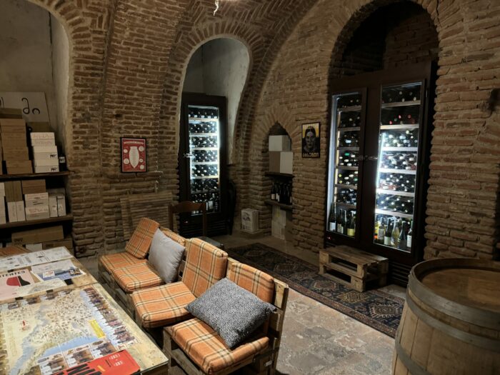 vino underground tbilisi wine bar shop 700x525