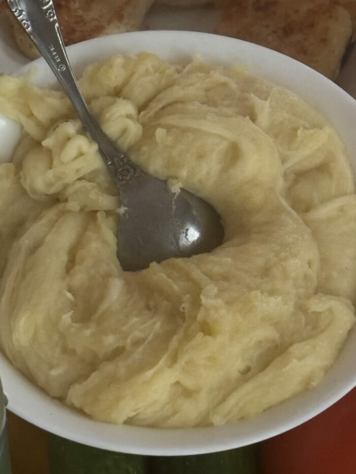 42 Must-Eat Georgian Dishes tashmijabi 700x933