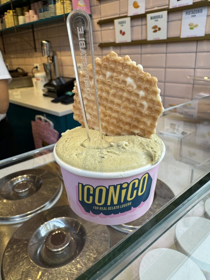 iconico gelato milan 700x933