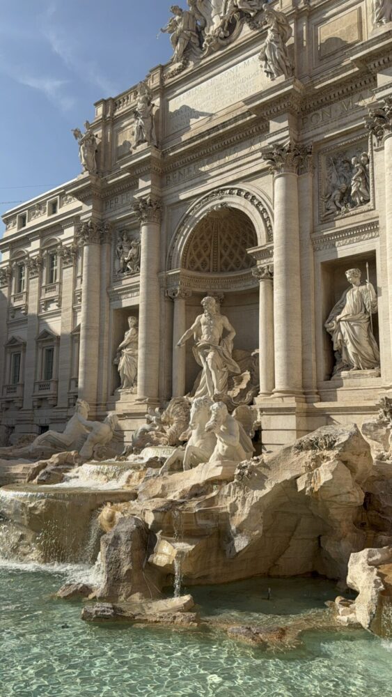 trevi fountain rome golf cart tour 563x1000