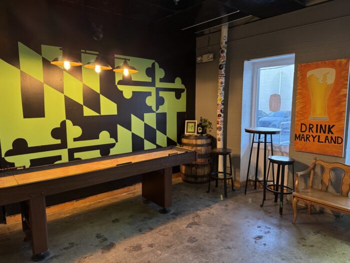 7 locks brewing taproom games 700x525