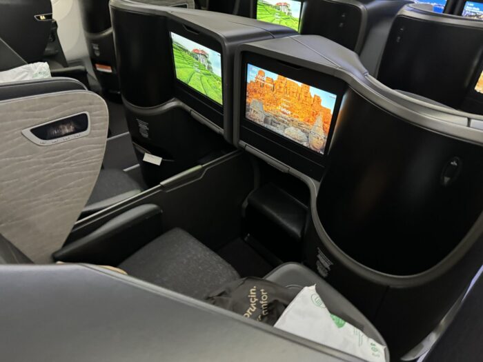 Turkish Airlines Business Class Boeing 787-9 Istanbul IST To San Francisco SFO review turkish airlines business class boeing 787 9 business class seat pair 700x525