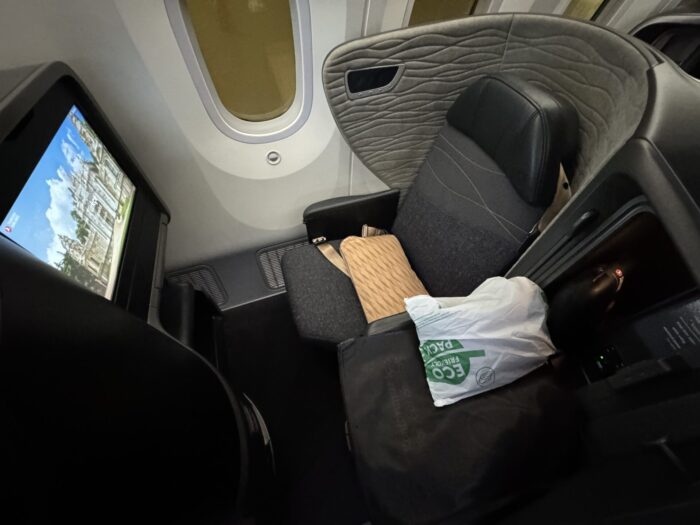 Turkish Airlines Business Class Boeing 787-9 Istanbul IST To San Francisco SFO review