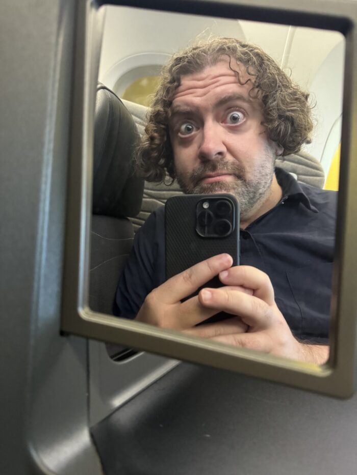 Turkish Airlines Business Class Boeing 787-9 Istanbul IST To San Francisco SFO review turkish airlines business class boeing 787 9 seat mirror 700x933