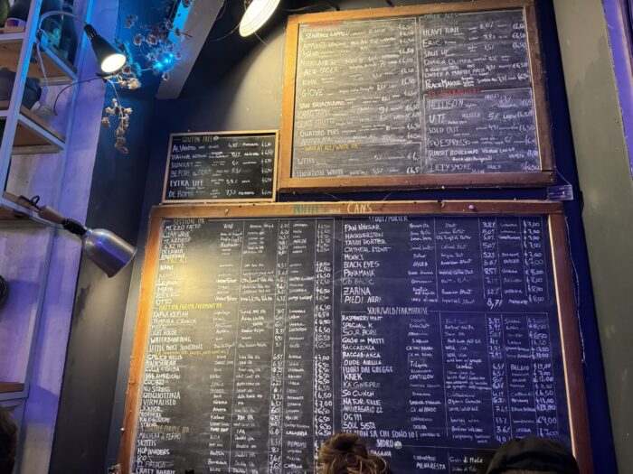 oak napoli wine craft beer bar 700x525