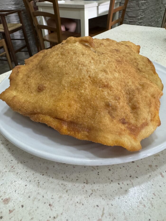 The Best Pizza in Naples: 9 Great Pizzerias In Naples, Italy pizzeria de figliole fried pizza naples 700x933
