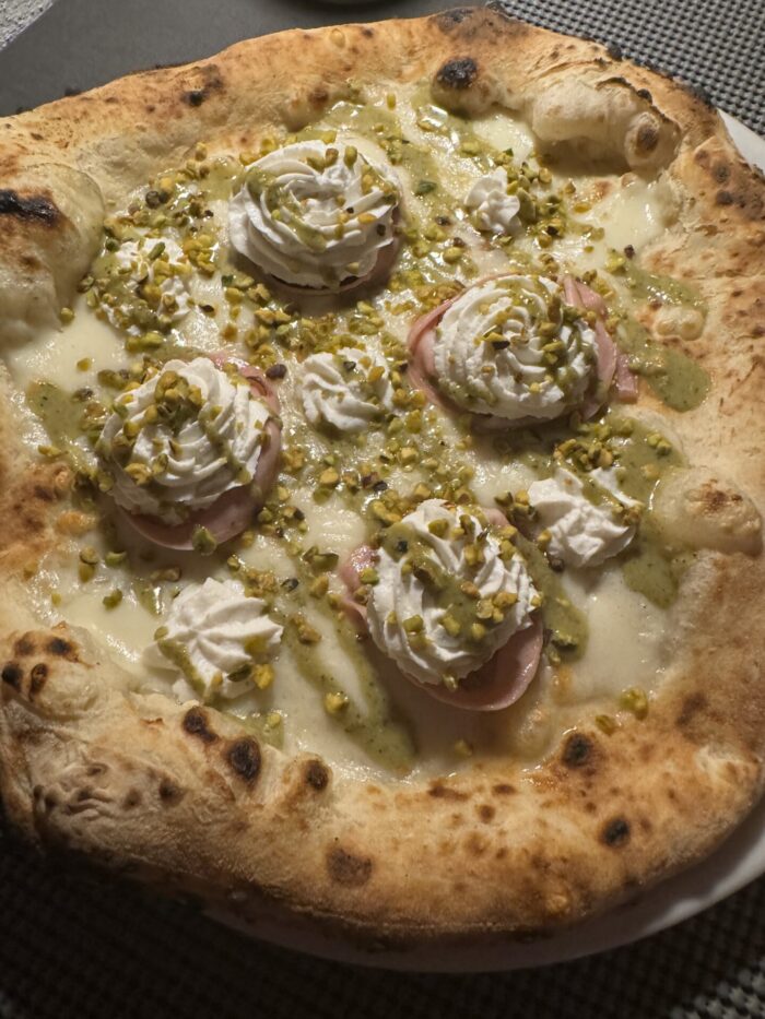 The Best Pizza in Naples: 9 Great Pizzerias In Naples, Italy