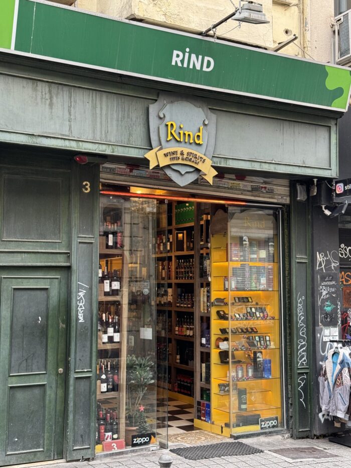 rind kadikoy bottle shop istanbul 700x933