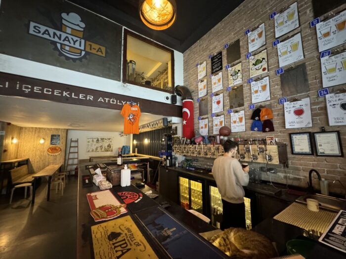 sanayi 1a beer bar istanbul 700x525
