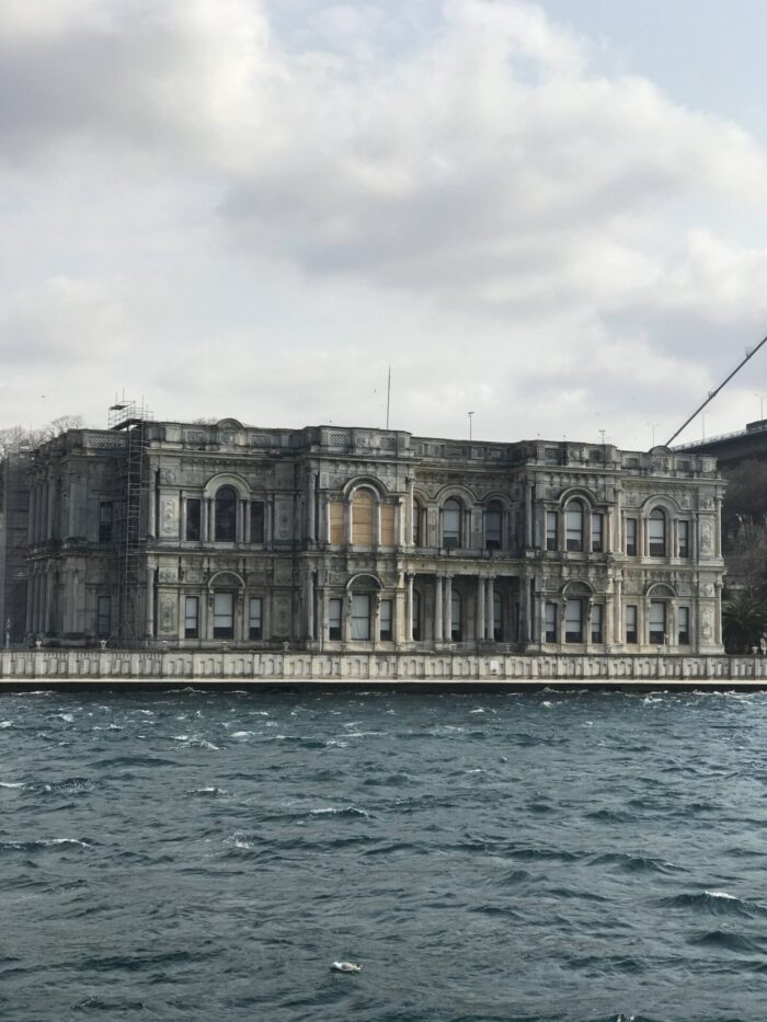 38 Famous Landmarks In Istanbul, Turkey – Things To See & Do beylerbeyi palace istanbul 700x933