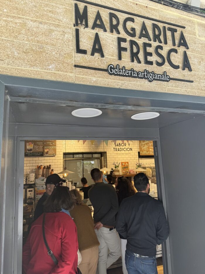 heladeria margarita la fresca jerez gelato shop 700x933