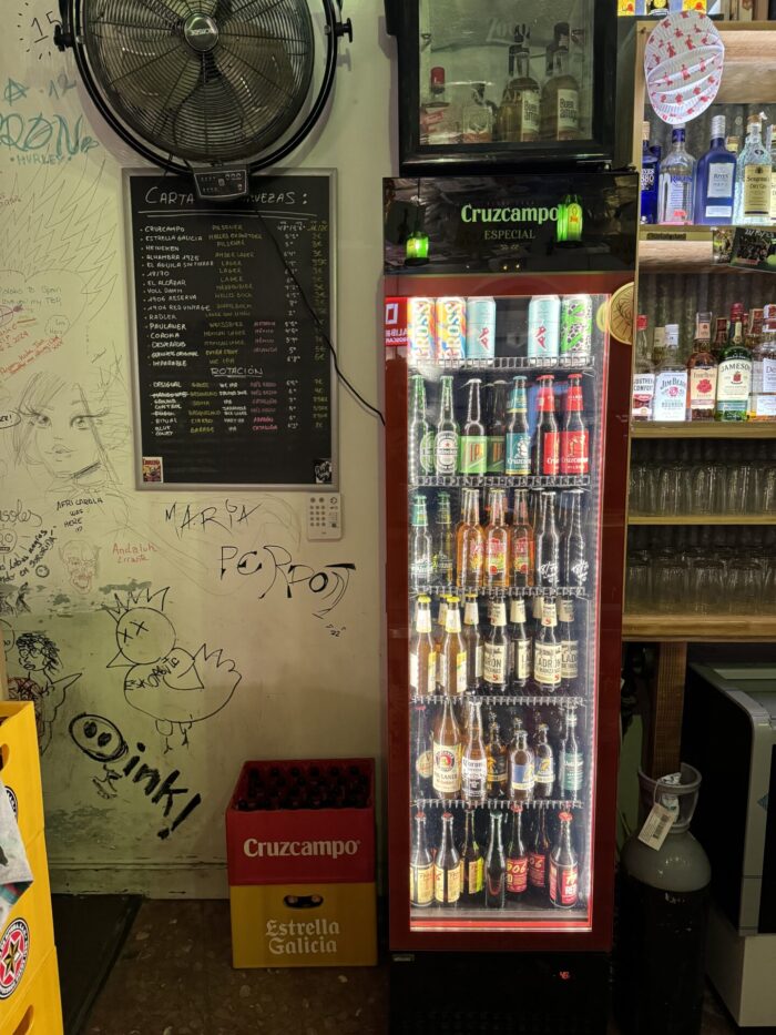 la libreria rock bar jerez craft beer selection 700x933