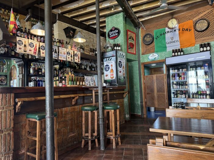 los dos deditos cerveceria jerez craft beer bar 700x525