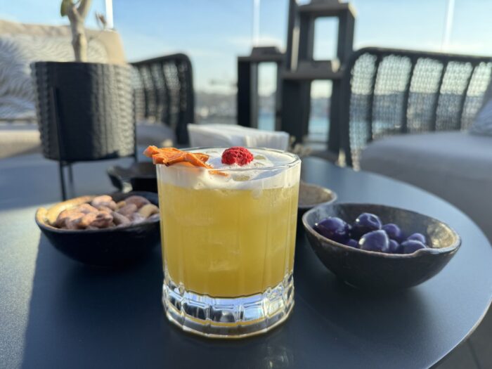 8 Great Cocktail Bars In Istanbul, Turkey the bank roof bar istanbul cocktails 700x525