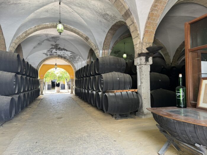 bodegas diez merito jerez sherry tour tasting 700x525