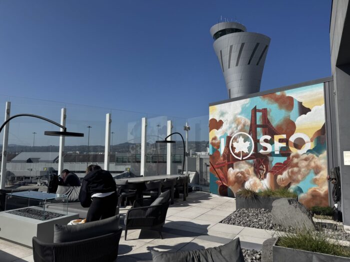 air canada maple leaf lounge sfo 700x525