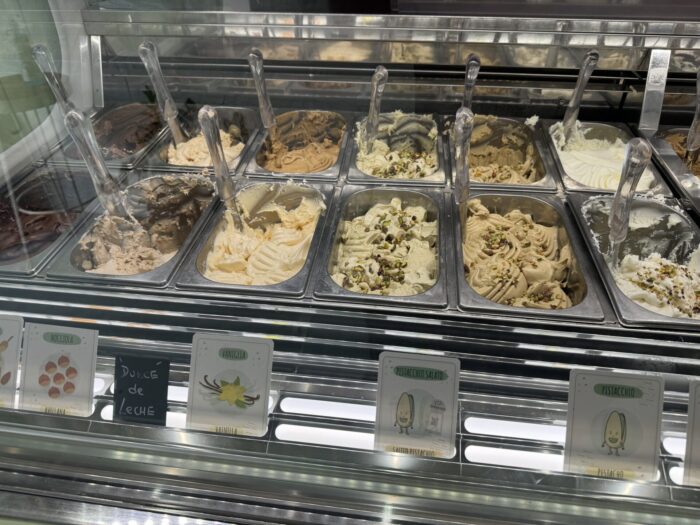 heladeria verde pistacchip cadiz ice cream shop 700x525