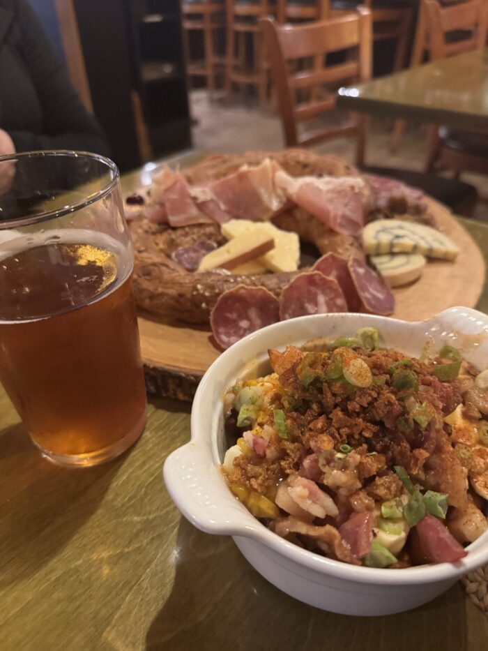 la korrigane brasserie artisanale quebec city brewery 700x933