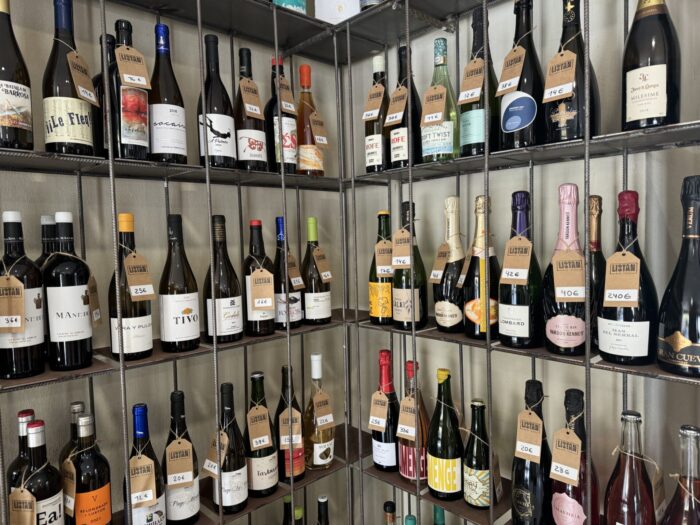 listan wine tasca cadiz wine shop 700x525