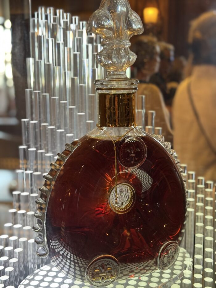louis xiii cognac le chateau frontenac 700x933