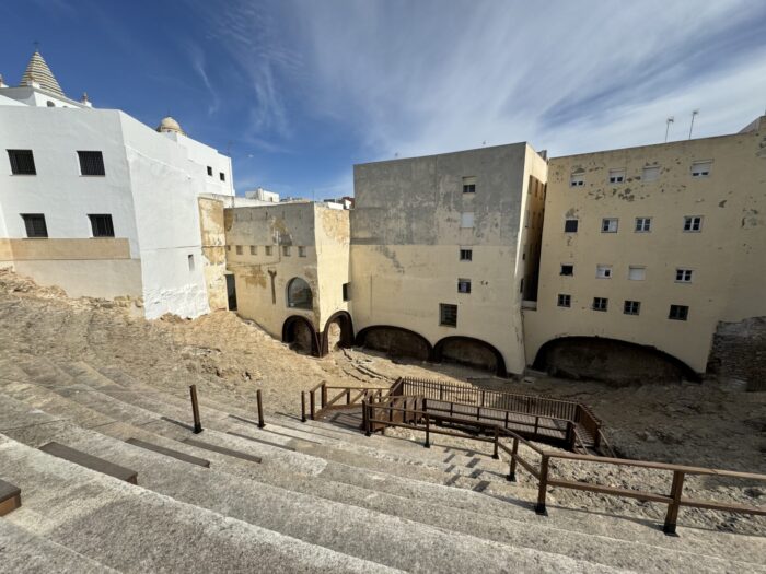 roman theater of cadiz 700x525