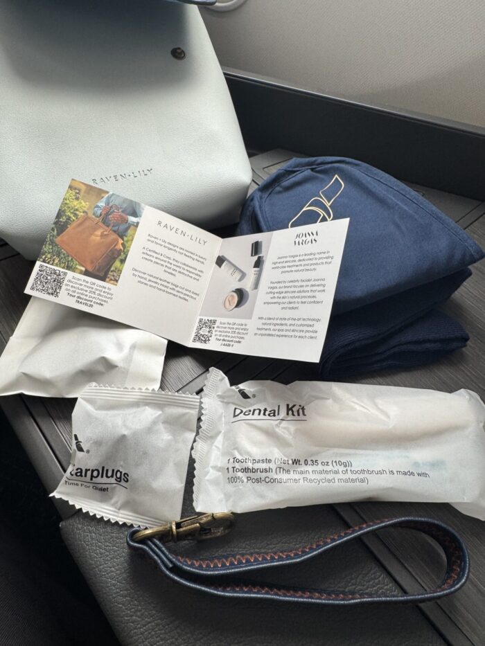 american airlines flagship suite amenity kit toiletries 700x933