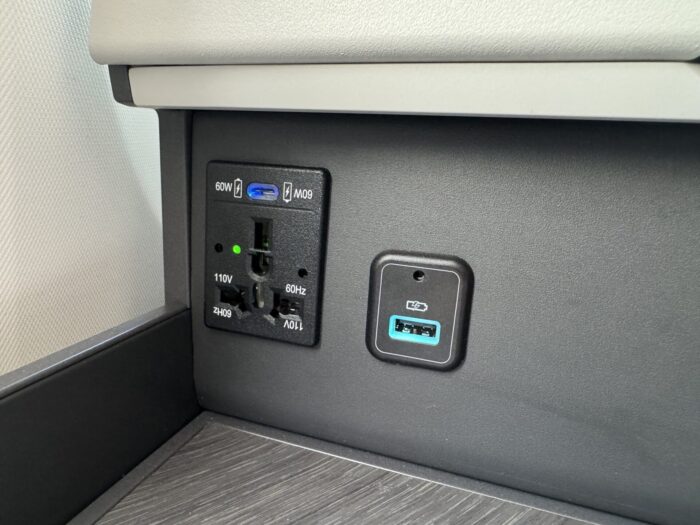 american airlines flagship suite charging ports 700x525