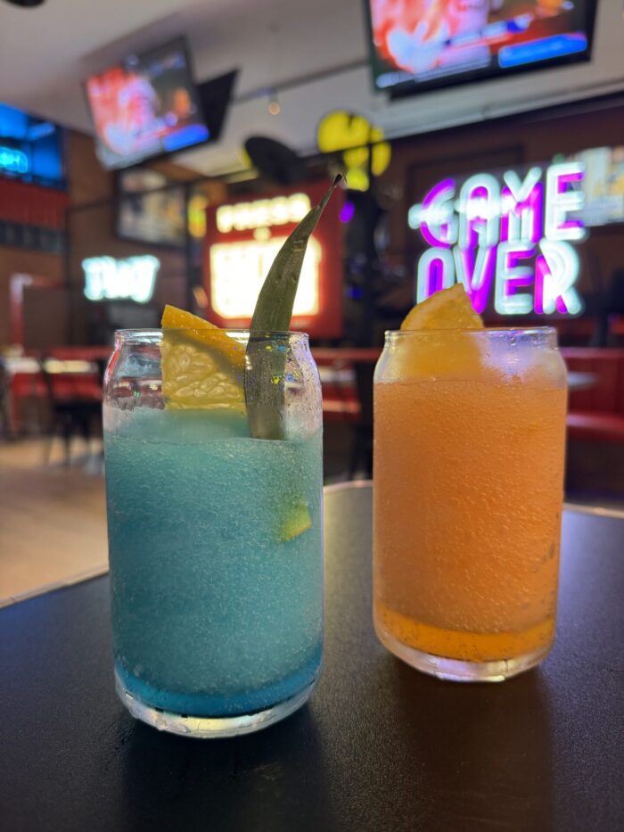 What The Food And Drink Is Like At A Luxury All-Inclusive Resort In Cancun, Mexico marriott cancun all inclusive sports bar drinks 700x933