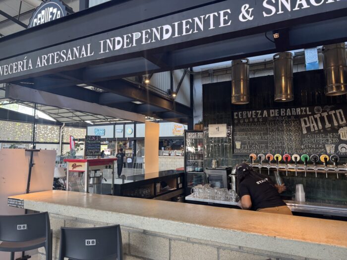 10 Great Places for Craft Beer In Mérida, Mexico casa patito taproom merida 700x525