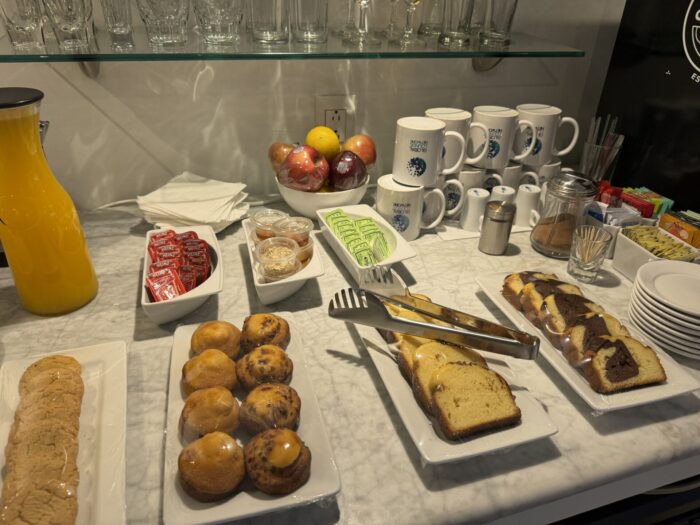 Oaxaca Airport Lounge Review oaxaca airport lounge pastries 700x525