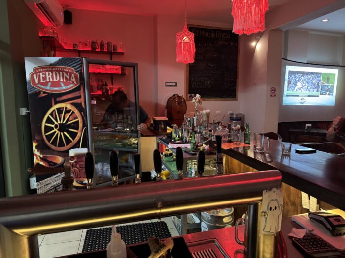 10 Great Places for Craft Beer In Mérida, Mexico verdina cerveza artesanal brewery merida 700x525