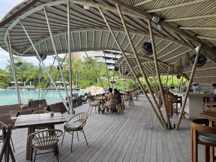 Secrets Moxché Resort Restaurants & Bars Review secrets moxche bamboo bar restaurant 700x525