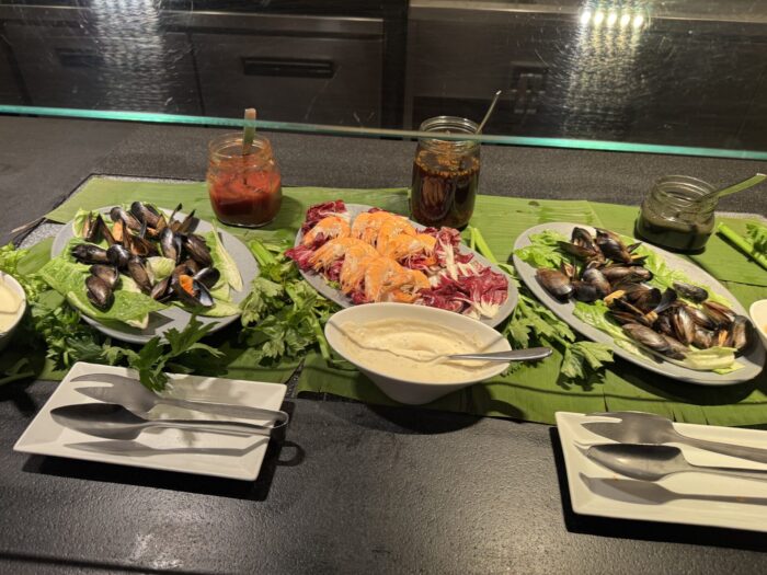 Secrets Moxché Resort Restaurants & Bars Review secrets moxche market cafe buffet 700x525