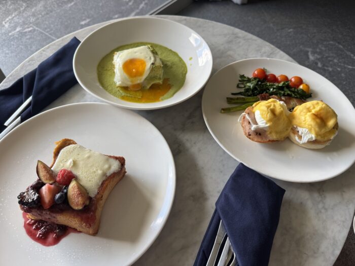 Secrets Moxché Resort Restaurants & Bars Review secrets moxche room service breakfast 700x525