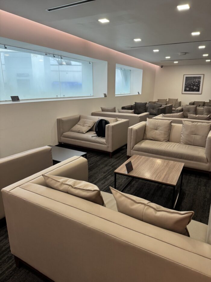 vip lounge los cabos sjd terminal 1 chairs 700x933