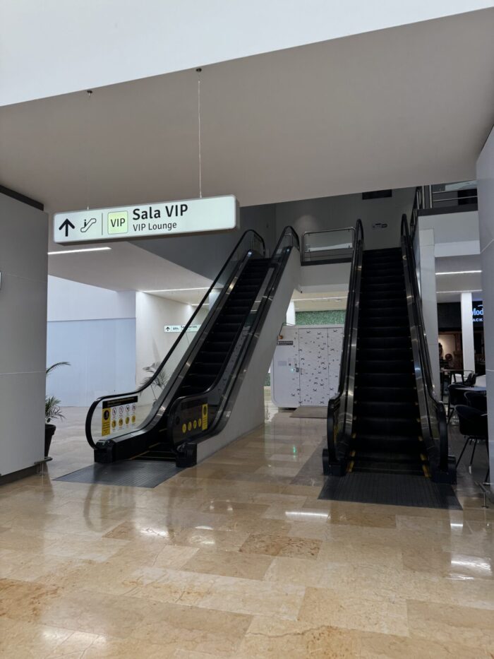 vip lounge los cabos sjd terminal 1 location 700x933
